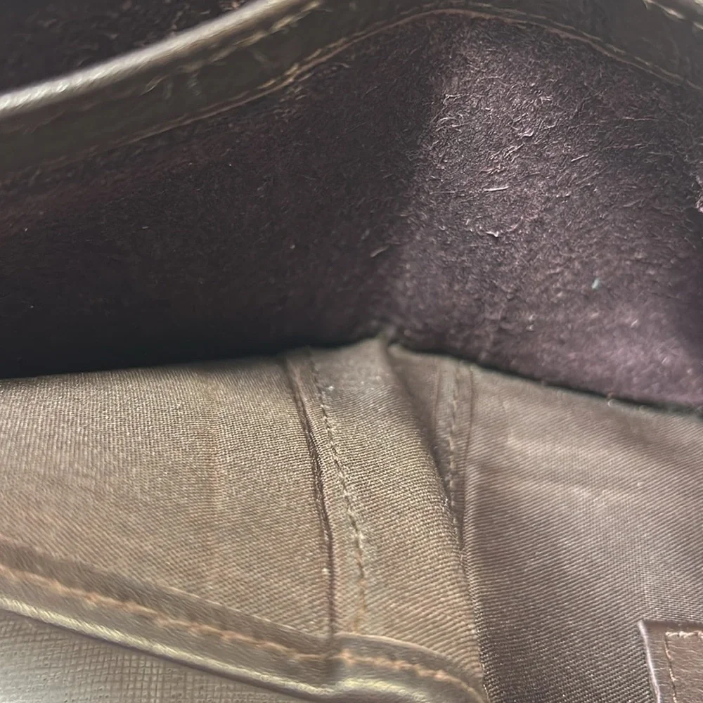Hand crafted soft glove leather bifold wallet